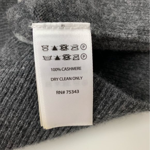 Nicole Miller Cashmere Sweater Gray Checkered Squares Sz Medium Mock Neck Soft - Picture 9 of 10